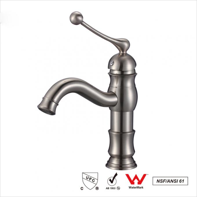 De sanitaire Tapkranen van de Watervalgootsteen, Één Gatentrekkracht onderaan Keukentapkraan