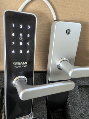 Smart Home Door Lock Fingerprint Lock Bluetooth WiFi Zwart / Zilveren Geverfd Voor Veiligheid